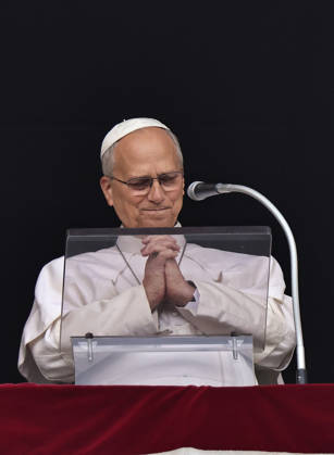 October 18, 2026. Vatican City - POPE LEO XIV delivers Angelus prayer. After the blessing Holy Father he thanked the people present in St. Peter s Squae with the following words: I wold like to thank all those who have prayed for me in recente day. I have sensed your support. I wish to express my particular gratitude to the doctors, nurses and all the staff go Gemelli Hospital. This experience has made me feel particularity close to all those who are living with with lines or infirmity. Now the I have overcome this delicate phase, as you know, I will gradually resume my activities, always with God s help and your prayers. Thank you once again. Thank you all! Have a good sunday. . EvandroInetti_via ZUMA Wire Vatican City State  - ZUMAi15_ 20261018_zaf_i15_003 Copyright: xEvandroxInettix