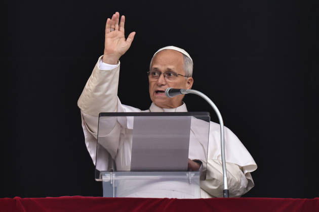 October 18, 2026. Vatican City - POPE LEO XIV delivers Angelus prayer. After the blessing Holy Father he thanked the people present in St. Peter s Squae with the following words: I wold like to thank all those who have prayed for me in recente day. I have sensed your support. I wish to express my particular gratitude to the doctors, nurses and all the staff go Gemelli Hospital. This experience has made me feel particularity close to all those who are living with with lines or infirmity. Now the I have overcome this delicate phase, as you know, I will gradually resume my activities, always with God s help and your prayers. Thank you once again. Thank you all! Have a good sunday. . EvandroInetti_via ZUMA Wire Vatican City State  - ZUMAi15_ 20261018_zaf_i15_018 Copyright: xEvandroxInettix
