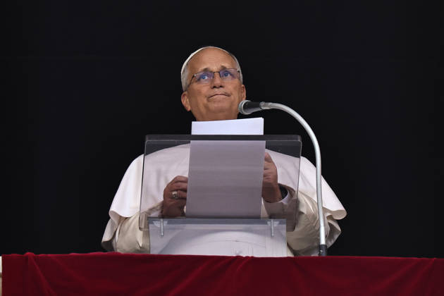 October 18, 2026. Vatican City - POPE LEO XIV delivers Angelus prayer. After the blessing Holy Father he thanked the people present in St. Peter s Squae with the following words: I wold like to thank all those who have prayed for me in recente day. I have sensed your support. I wish to express my particular gratitude to the doctors, nurses and all the staff go Gemelli Hospital. This experience has made me feel particularity close to all those who are living with with lines or infirmity. Now the I have overcome this delicate phase, as you know, I will gradually resume my activities, always with God s help and your prayers. Thank you once again. Thank you all! Have a good sunday. . EvandroInetti_via ZUMA Wire Vatican City State  - ZUMAi15_ 20261018_zaf_i15_019 Copyright: xEvandroxInettix