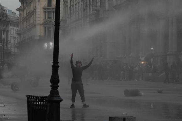 RECORD DATE NOT STATED IPA89866352 - Milan: Clashes and looting by hooded youths continued in the city center the day after the demonstration on Saturday, the 17th; many hooded individuals were detained and taken to police headquarters.  Copyright: xx xEmanuelexDexCarlix IPA89866352