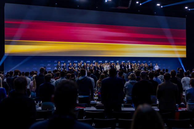 Closing Ceremony of the Junge Union’s Germany Day in Bonn with the European Anthem and the National Anthem: On October 18, 26 delegates sang the European Anthem and the German National Anthem at the close of the Junge Union’s Germany Day in Bonn. The conference of the CDU and CSU’s yo Copyright: xMarcxJohnx