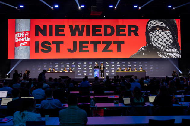 Young Union Germany Day in Bonn, October 18, 2026; Johannes Volkmann and Johannes WINKEL, Member of the Bundestag and Federal Chairman of the Young Union, CDU on the Status of Separation Talks in Berlin The three-day conference of the Copyright: xMarcxJohnx