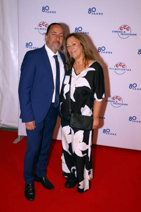 Dieter Landuris with his wife Natascha Landuris at the 80th Anniversary CCC Filmkunst Gala at the CCC Film Studios in Berlin, October 17, 2026 Copyright: xAgenturxMatthiasxWehnertx xRenexduxVinagex