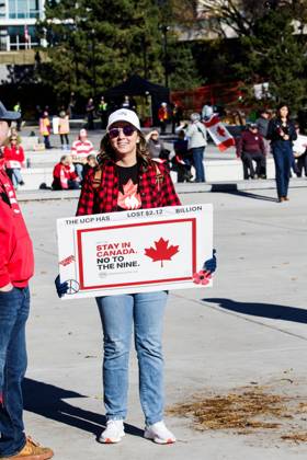 6K show up in support of Canadian Unity in ahead of Alberta Referendum in Edmonton,Canada - 18 Oct, 2026 Supporters display their signs at the Alberta Federation of Labour s Canada Unity Rally at the Alberta Legislature, ahead of the Alberta Referendum. With less than 24 hours until Referendum voting starts, the Alberta Federation of Labour and Fight Back supporters rallied at the Alberta Legislature grounds to support a Unified Alberta in Canada and oppose the prospect of separation from Canada. The group is opposed to the 9 other questions on the Alberta referendum ballots. Edmonton Canada Copyright: xRonxPalmerx xSOPAxImagesx Ron-Palmer-1459810