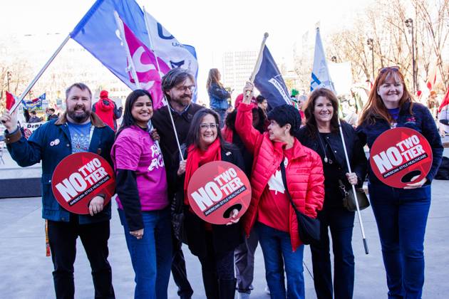 6K show up in support of Canadian Unity in ahead of Alberta Referendum in Edmonton,Canada - 18 Oct, 2026 Supporters display their signs at the Alberta Federation of Labour s Canada Unity Rally ahead of the Alberta Referendum. With less than 24 hours until Referendum voting starts, the Alberta Federation of Labour and Fight Back supporters rallied at the Alberta Legislature grounds to support a Unified Alberta in Canada and oppose the prospect of separation from Canada. The group is opposed to the 9 other questions on the Alberta referendum ballots. Edmonton Canada Copyright: xRonxPalmerx xSOPAxImagesx Ron-Palmer-1459829