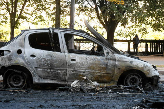 The Day After Nationwide Call For Mobilisation In France - PAris Violent clashes between protesters and French police are seen during a nationwide demonstration against the high cost of living in Paris, France, on October 18, 2026. Photo by Lionel Urman ABACAPRESS.COM Paris France  Copyright: xUrmanxLionel ABACAx