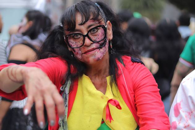 October 18, 2026, Mexico City, Mexico: MEXICO Mexico City, MEXICO - OCTOBER 18, 2026: Participants in the 19th annual Zombie Walk Mexico 2026, dressed as the living dead, monsters, and horror characters, gather at the Monument to the Revolution in Mexico City. Mexico City Mexico - ZUMAq101 20261018_zna_q101_249 Copyright: xCarlosxSantiagox