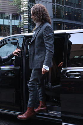 October 19, 2026, London, England, United Kingdom: RUSSELL BRAND arrives at Southwark Crown Court in London, United Kingdom, on October 19, 2026, for his trial on rape and sexual assault charges, which he denies. London United Kingdom - ZUMAa279 20261019_zsp_a279_002 Copyright: xZeynepxDemirxAslimx