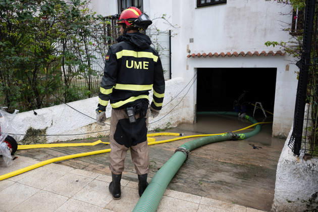 The UME is deployed in Ibiza and Mallorca to assist with incidents caused by Storm Adam. UME personnel deployed on the streets of Ibiza to mitigate the effects of Storm Adam, on October 19, 2026, in Eivissa, Balearic Islands, Spain. The Military Emergency Unit (UME) has mobilized units from its third battalion at the Valencia base to set sail for Eivissa and Mallorca. The military unit confirmed this on its social media account on platform X, with a message stating that their mission will be to collaborate with emergency services in response to incidents resulting from Storm Adam. OCTOBER 19, 2026 Germá, Spain  Copyright: xGermanxLamax 7854887