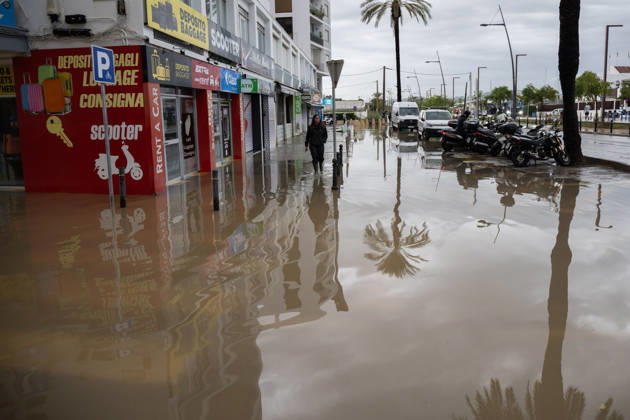 The UME is deployed in Ibiza and Mallorca to assist with incidents caused by Storm Adam. UME personnel deployed on the streets of Ibiza to mitigate the effects of Storm Adam, on October 19, 2026, in Eivissa, Balearic Islands, Spain. The Military Emergency Unit (UME) has mobilized units from its third battalion at the Valencia base to set sail for Eivissa and Mallorca. The military unit confirmed this on its social media account on platform X, with a message stating that their mission will be to collaborate with emergency services in response to incidents resulting from Storm Adam. OCTOBER 19, 2026 Germá, Spain  Copyright: xGermanxLamax 7854890