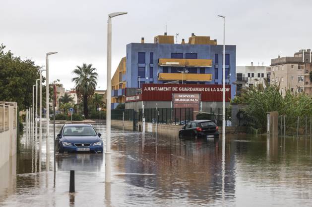 The Valencian Regional Government is preparing a lockdown order for the southern coast of Valencia and the northern coast of Alicante due to the rains. A flooded area, as of October 19, 2026, in Guardamar de la Safor, Valencia, Valencian Community, Spain. The Valencian Regional Government is preparing a lockdown order for the southern coast of Valencia and the northern coast of Alicante in response to the emergency declared due to the rains brought by Storm Adam, as announced by the Regional Minister of Emergencies and the Interior early this morning, October 19, from the Emergency Coordination Center (CCE) OCTOBER 19, 2026 Valencia, Valencian Community Valencia, Valencian Community, Spain Copyright: xRoberxSolsonax 7855286