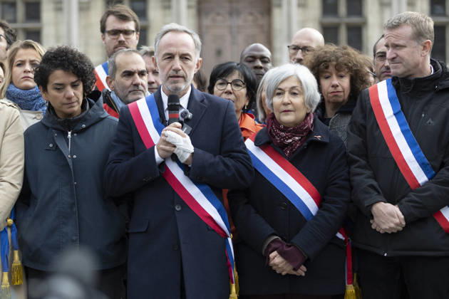 Paris Mayor Emmanuel Gregoire Attends Rally Against Violence - Paris Paris Mayor Emmanuel Gregoire during a gathering against violence and in support of the Republic, called by the Association of French Mayors (AMF), in front of Paris City Hall, following clashes that erupted during a national day of demonstrations against the cost of living and rising fuel prices, in Paris, France, October 19, 2026.Photos by Jérémy Paoloni ABACAPRESS.COM Paris Ile-de-France France  Copyright: xPaolonixJeremy ABACAx