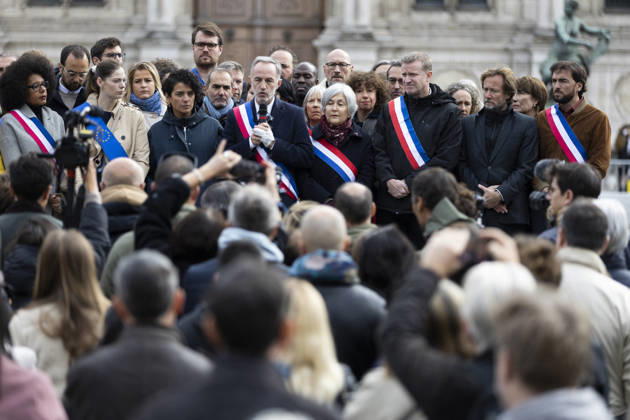 Paris Mayor Emmanuel Gregoire Attends Rally Against Violence - Paris Paris Mayor Emmanuel Gregoire during a gathering against violence and in support of the Republic, called by the Association of French Mayors (AMF), in front of Paris City Hall, following clashes that erupted during a national day of demonstrations against the cost of living and rising fuel prices, in Paris, France, October 19, 2026.Photos by Jérémy Paoloni ABACAPRESS.COM Paris Ile-de-France France  Copyright: xPaolonixJeremy ABACAx