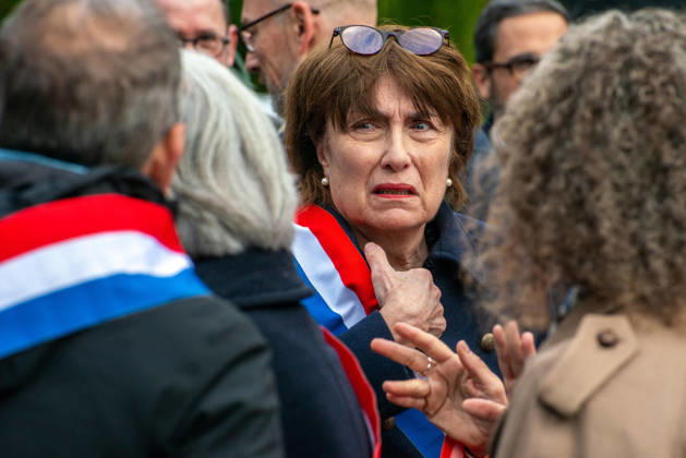 Paris Mayor Emmanuel Gregoire Attends Rally Against Violence - Paris Marie-Pierre de La Gontrie, socialist senator, attends rallies organized by the Association of Mayors of France (AMF) in front of city halls across France on October 19, 2025, to condemn violence targeting certain town halls. AMF called for nationwide gatherings while Emmanuel Grégoire warned against misuse of legal tools that undermine fundamental freedoms of movement and assembly. Photo by Denis Prezat ABACAPRESS.COM Paris Ile-de-France France  Copyright: xPrezatxDenis ABACAx