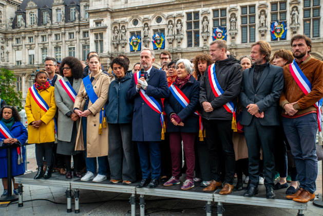 Paris Mayor Emmanuel Gregoire Attends Rally Against Violence - Paris The Association of Mayors of France (AMF) organizes rallies in front of city halls across France on October 19, 2025, to condemn violence targeting certain town halls. The nationwide gatherings follow calls for demonstrations to address security concerns at municipal buildings. Photo by Denis Prezat ABACAPRESS.COM Paris Ile-de-France France  Copyright: xPrezatxDenis ABACAx