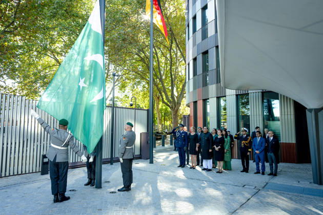 Federal President Frank-Walter Steinmeier, Accreditation of Ambassadors in Berlin, Official Residence at Spreebogen, Federal President Frank-Walter Steinmeier, Accreditation of Ambassadors, Bundeswehr, Ambassador, Pakistan, Salman Sharif, Berlin, Berlin, GER