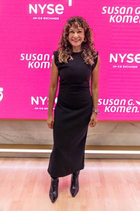 October 19, 2026, New York, New York, USA: Amber Guild, President & CEO of Susan G. Komen Foundation poses on the trading floor of the New York Stock Exchange (NYSE) during opening hours as she rang the Opening Bell in recognition of National Breast Cancer Awareness Month in New York, NY on October 19, 2026. New York USA  - ZUMAr339 20261019_znp_r339_003 Copyright: xLevxRadinx