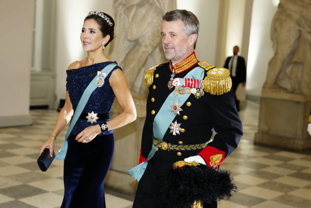 Denmark: State Visit from Vietnam—King Frederik and Queen Mary arrive at the gala dinner at Christiansborg Palace in Copenhagen on Monday, October 19, 2026. The President of Vietnam and his spouse are on a three-day state visit to Denmark. Photo by Mads Claus Rasmussen, Scanpix 2026, Copenhagen, Denmark  Copyright: MadsxClausxRasmussenx spdk20261019-192927-L