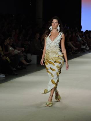 RECORD DATE NOT STATED ammi fashion show at SPFW Sao Paulo (SP), 10 18 2026 - Fashion SPFW Runway - The brand Ammi presents the Forma Viva collection on the last day of Sao Paulo Fashion Week. The brand featured model Isabeli Fontana, whose husband, singer Di Ferrero, was in the audience.(Foto: Leandro Chemalle Thenews2 imago images) ammi fashion show at SPFW  Copyright: xLeandroxChemallex