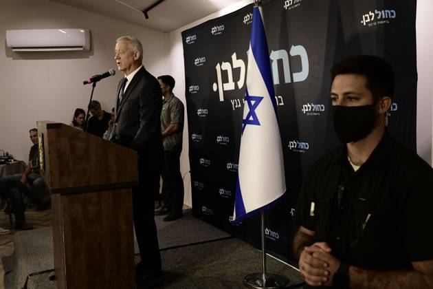October 19, 2026, Ramat-Gan, Israel: Benny Gantz, chairman of Israel s Blue and White party, holds a press conference in Ramat Gan, Israel, October 19, 2026, during which he announces his withdrawal from the upcoming elections. Ramat-Gan Israel - ZUMAq101 20261019_zna_q101_060 Copyright: xTomerxNeubergx