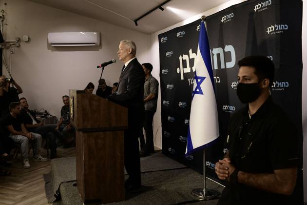 October 19, 2026, Ramat-Gan, Israel: Benny Gantz, chairman of Israel s Blue and White party, holds a press conference in Ramat Gan, Israel, October 19, 2026, during which he announces his withdrawal from the upcoming elections. Ramat-Gan Israel - ZUMAq101 20261019_zna_q101_073 Copyright: xTomerxNeubergx