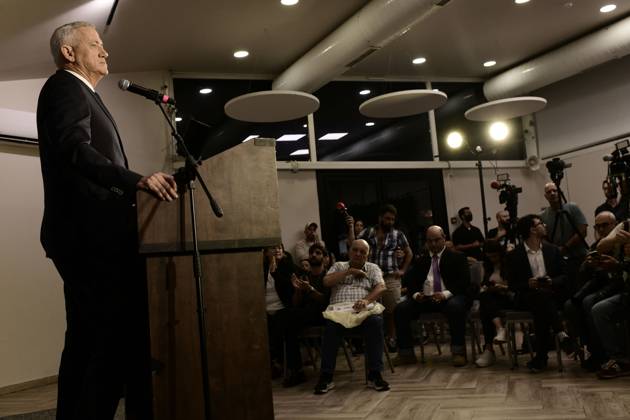 October 19, 2026, Ramat-Gan, Israel: Benny Gantz, chairman of Israel s Blue and White party, holds a press conference in Ramat Gan, Israel, October 19, 2026, during which he announces his withdrawal from the upcoming elections. Ramat-Gan Israel - ZUMAq101 20261019_zna_q101_066 Copyright: xTomerxNeubergx