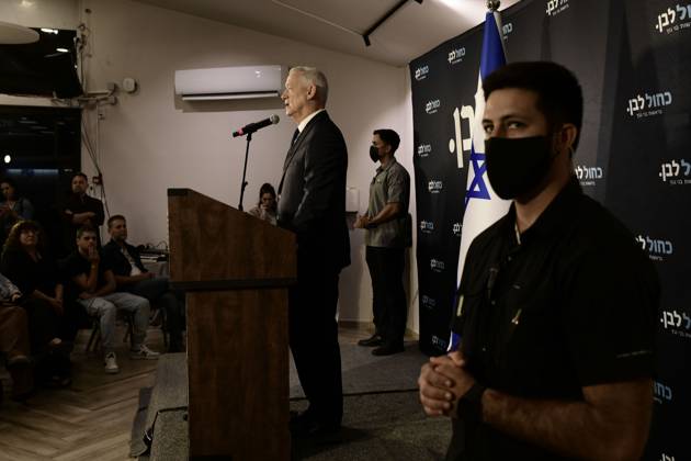 October 19, 2026, Ramat-Gan, Israel: Benny Gantz, chairman of Israel s Blue and White party, holds a press conference in Ramat Gan, Israel, October 19, 2026, during which he announces his withdrawal from the upcoming elections. Ramat-Gan Israel - ZUMAq101 20261019_zna_q101_068 Copyright: xTomerxNeubergx