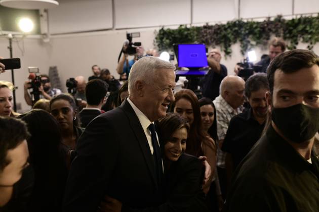 October 19, 2026, Ramat-Gan, Israel: Benny Gantz, chairman of Israel s Blue and White party, holds a press conference in Ramat Gan, Israel, October 19, 2026, during which he announces his withdrawal from the upcoming elections. Ramat-Gan Israel - ZUMAq101 20261019_zna_q101_087 Copyright: xTomerxNeubergx