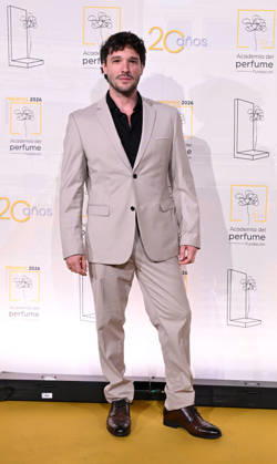 Academia del Perfume 20th Anniversary Photocall: Guests pose at the Academia del Perfume 20th Anniversary photocall at the Teatro Real on October 19, 2026, in Madrid, Spain. The Academia del Perfume presents the 2026 Awards. PERFUME PHOTOCALL PEOPLE José Madrid Madrid Spain  Copyright: xJosÃ xOlivax 7856171