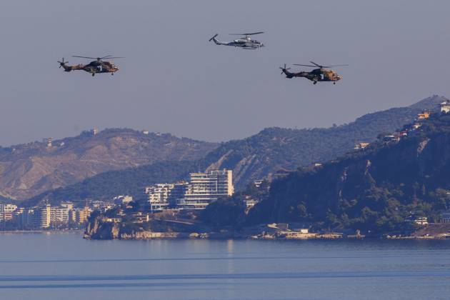 Orikun, The Netherlands, 2026-10-19 10:31:40 ORIKUN, 19-10-2026, The Turkish Navy s amphibious assault and drone ship TCG Anadolu (L400) is participating in NATO Exercise Neptune Strike 26-4. This exercise runs from 16 October to 5 November. During this exercise, NATO organized a demonstration for Distinguished Visitors and the media to showcase the Anadolu s spearhead operations in the form of a simulated amphibious strike on Pasha Beach. Photo: NLBeeld Robert Meerding Credit: NL Beeld Robert Meerding Inc  Copyright: xx x