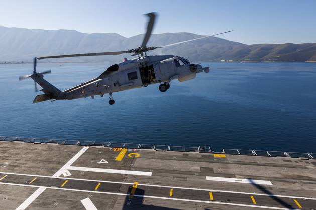 Orikun, The Netherlands, 2026-10-19 10:58:55 ORIKUN, 19-10-2026, The Turkish Navy s amphibious assault and drone ship TCG Anadolu (L400) is participating in NATO Exercise Neptune Strike 26-4. This exercise runs from 16 October to 5 November. During this exercise, NATO organized a demonstration for Distinguished Visitors and the media to showcase the Anadolu s spearhead operations in the form of a simulated amphibious strike on Pasha Beach. Photo: NLBeeld Robert Meerding Credit: NL Beeld Robert Meerding Inc  Copyright: xx x