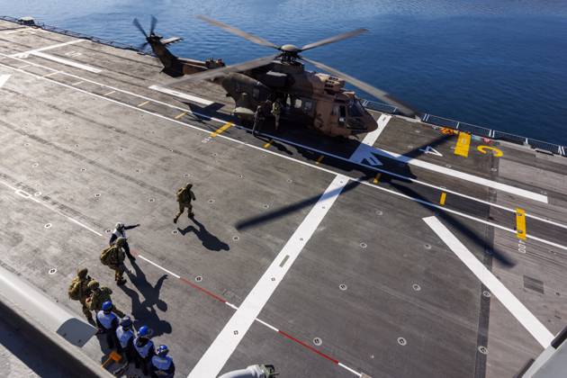 Orikun, The Netherlands, 2026-10-19 10:28:06 ORIKUN, 19-10-2026, The Turkish Navy s amphibious assault and drone ship TCG Anadolu (L400) is participating in NATO Exercise Neptune Strike 26-4. This exercise runs from 16 October to 5 November. During this exercise, NATO organized a demonstration for Distinguished Visitors and the media to showcase the Anadolu s spearhead operations in the form of a simulated amphibious strike on Pasha Beach. Photo: NLBeeld Robert Meerding Credit: NL Beeld Robert Meerding Inc  Copyright: xx x