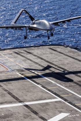 Orikun, The Netherlands, 2026-10-19 13:04:42 ORIKUN, 19-10-2026, The Turkish Navy s amphibious assault and drone ship TCG Anadolu (L400) is participating in NATO Exercise Neptune Strike 26-4. This exercise runs from 16 October to 5 November. During this exercise, NATO organized a demonstration for Distinguished Visitors and the media to showcase the Anadolu s spearhead operations in the form of a simulated amphibious strike on Pasha Beach. Photo: NLBeeld Robert Meerding Credit: NL Beeld Robert Meerding Inc  Copyright: xx x