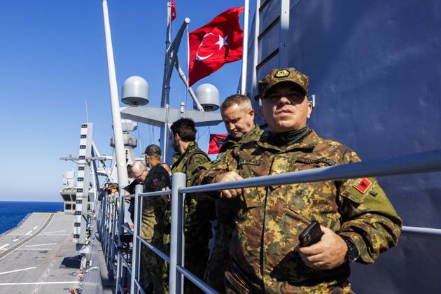Orikun, The Netherlands, 2026-10-19 12:58:29 ORIKUN, 19-10-2026, The Turkish Navy s amphibious assault and drone ship TCG Anadolu (L400) is participating in NATO Exercise Neptune Strike 26-4. This exercise runs from 16 October to 5 November. During this exercise, NATO organized a demonstration for Distinguished Visitors and the media to showcase the Anadolu s spearhead operations in the form of a simulated amphibious strike on Pasha Beach. Photo: NLBeeld Robert Meerding Credit: NL Beeld Robert Meerding Inc  Copyright: xx x