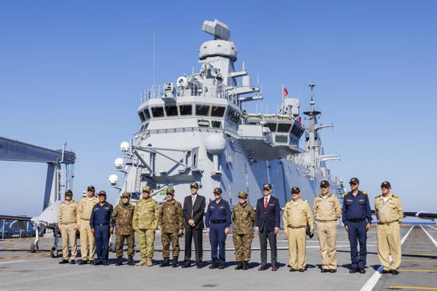 Orikun, The Netherlands, 2026-10-19 13:21:18 ORIKUN, 19-10-2026, The Turkish Navy s amphibious assault and drone ship TCG Anadolu (L400) is participating in NATO Exercise Neptune Strike 26-4. This exercise runs from 16 October to 5 November. During this exercise, NATO organized a demonstration for Distinguished Visitors and the media to showcase the Anadolu s spearhead operations in the form of a simulated amphibious strike on Pasha Beach. Photo: NLBeeld Robert Meerding Credit: NL Beeld Robert Meerding Inc  Copyright: xx x