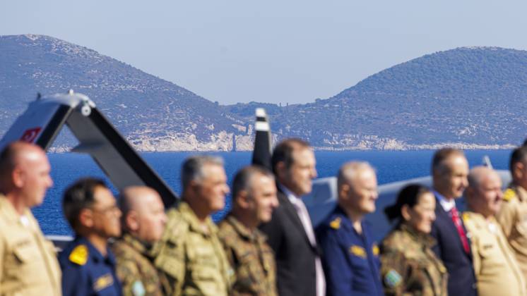 Orikun, The Netherlands, 2026-10-19 13:23:55 ORIKUN, 19-10-2026, The Turkish Navy s amphibious assault and drone ship TCG Anadolu (L400) is participating in NATO Exercise Neptune Strike 26-4. This exercise runs from 16 October to 5 November. During this exercise, NATO organized a demonstration for Distinguished Visitors and the media to showcase the Anadolu s spearhead operations in the form of a simulated amphibious strike on Pasha Beach. Photo: NLBeeld Robert Meerding Credit: NL Beeld Robert Meerding Inc  Copyright: xx x
