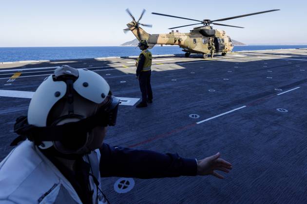 Orikun, The Netherlands, 2026-10-19 13:56:54 ORIKUN, 19-10-2026, The Turkish Navy s amphibious assault and drone ship TCG Anadolu (L400) is participating in NATO Exercise Neptune Strike 26-4. This exercise runs from 16 October to 5 November. During this exercise, NATO organized a demonstration for Distinguished Visitors and the media to showcase the Anadolu s spearhead operations in the form of a simulated amphibious strike on Pasha Beach. Photo: NLBeeld Robert Meerding Credit: NL Beeld Robert Meerding Inc  Copyright: xx x