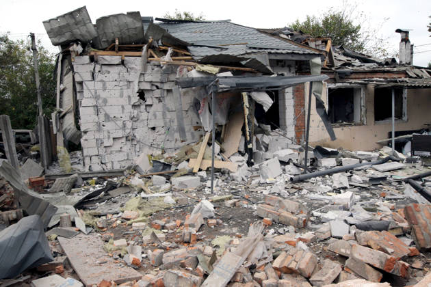 Russian troops hit Dnipro with guided bombs The premises of a house are reduced to rubble by a Russian bombardment in Dnipro, Ukraine, on October 19, 2026. On Monday morning, Russian forces launched guided aerial bombs at the eastern city, damaging private homes and infrastructure. An 84-year-old woman was hospitalised in moderate condition. Dnipro Ukraine  Copyright: xMykolaxMiakshykovx originalFilename: ukrinform-russiant261019_np897.jpg