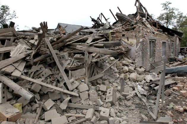 Russian troops hit Dnipro with guided bombs The premises of a house are reduced to rubble by a Russian bombardment in Dnipro, Ukraine, on October 19, 2026. On Monday morning, Russian forces launched guided aerial bombs at the eastern city, damaging private homes and infrastructure. An 84-year-old woman was hospitalised in moderate condition. Dnipro Ukraine  Copyright: xMykolaxMiakshykovx originalFilename: ukrinform-russiant261019_npzZ5.jpg