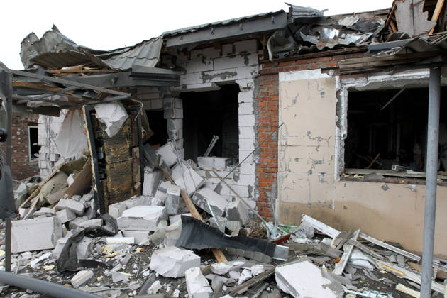 Russian troops hit Dnipro with guided bombs The premises of a house are reduced to rubble by a Russian bombardment in Dnipro, Ukraine, on October 19, 2026. On Monday morning, Russian forces launched guided aerial bombs at the eastern city, damaging private homes and infrastructure. An 84-year-old woman was hospitalised in moderate condition. Dnipro Ukraine  Copyright: xMykolaxMiakshykovx originalFilename: ukrinform-russiant261019_npdee.jpg