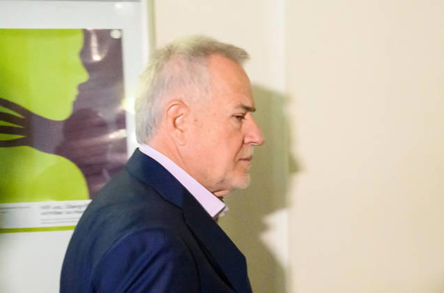 - Wien 20.10.2026 - Korruptionsprozess gegen Siegfried Wolf und Ex-Finanzminister Schelling. Die WKStA kreidet dem Industriellen Wolf eine korruptive Vereinbarung an, Ex-ÖVP-Minister Schelling ist wegen Amtsmissbrauchs mitangeklagt. PHOTO: Angeklagter Industrieller Siegfried Wolf Corruption trial against industrialist Siegfried Wolf and former Finance Minister Hans Jörg Schelling. The Economic and Corruption Prosecutor’s Office (WKStA) accuses Wolf of a corrupt agreement ; former ÖVP minister Schelling is co-accused of abuse of office. Korruption, Prozess, Landesgericht Wiener Neustadt, WKStA,, Korruption, Amtsmissbrauch, Bestechung, Steuerverfahren, Finanzministerium, ÖVP, Justiz, Gericht, Strafprozess Korruptionsprozess gegen Si
