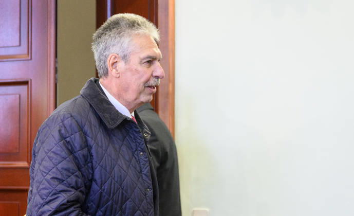 - Wien 20.10.2026 - Korruptionsprozess gegen Siegfried Wolf und Ex-Finanzminister Schelling. Die WKStA kreidet dem Industriellen Wolf eine korruptive Vereinbarung an, Ex-ÖVP-Minister Schelling ist wegen Amtsmissbrauchs mitangeklagt. PHOTO: Angeklagter Ex-ÖVP Finanzmister Hans Jörg Schelling Corruption trial against industrialist Siegfried Wolf and former Finance Minister Hans Jörg Schelling. The Economic and Corruption Prosecutor’s Office (WKStA) accuses Wolf of a corrupt agreement ; former ÖVP minister Schelling is co-accused of abuse of office. Korruption, Prozess, Landesgericht Wiener Neustadt, WKStA,, Korruption, Amtsmissbrauch, Bestechung, Steuerverfahren, Finanzministerium, ÖVP, Justiz, Gericht, Strafprozess Korruptionsproze