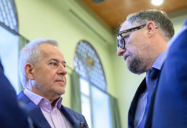 - Wien 20.10.2026 - Korruptionsprozess gegen Siegfried Wolf und Ex-Finanzminister Schelling. Die WKStA kreidet dem Industriellen Wolf eine korruptive Vereinbarung an, Ex-ÖVP-Minister Schelling ist wegen Amtsmissbrauchs mitangeklagt. PHOTO: Angeklagter Industrieller Siegfried Wolf und Verteidiger Norbert Wess Corruption trial against industrialist Siegfried Wolf and former Finance Minister Hans Jörg Schelling. The Economic and Corruption Prosecutor’s Office (WKStA) accuses Wolf of a corrupt agreement ; former ÖVP minister Schelling is co-accused of abuse of office. Korruption, Prozess, Landesgericht Wiener Neustadt, WKStA,, Korruption, Amtsmissbrauch, Bestechung, Steuerverfahren, Finanzministerium, ÖVP, Justiz, Gericht, Strafprozes