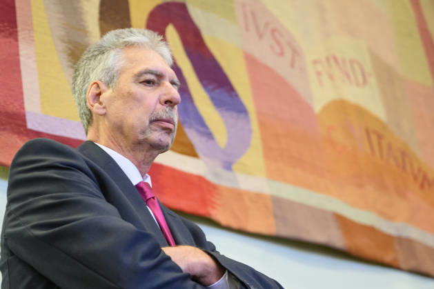 - Wien 20.10.2026 - Korruptionsprozess gegen Siegfried Wolf und Ex-Finanzminister Schelling. Die WKStA kreidet dem Industriellen Wolf eine korruptive Vereinbarung an, Ex-ÖVP-Minister Schelling ist wegen Amtsmissbrauchs mitangeklagt. PHOTO: Angeklagter Ex-ÖVP Finanzmister Hans Jörg Schelling Corruption trial against industrialist Siegfried Wolf and former Finance Minister Hans Jörg Schelling. The Economic and Corruption Prosecutor’s Office (WKStA) accuses Wolf of a corrupt agreement ; former ÖVP minister Schelling is co-accused of abuse of office. Korruption, Prozess, Landesgericht Wiener Neustadt, WKStA,, Korruption, Amtsmissbrauch, Bestechung, Steuerverfahren, Finanzministerium, ÖVP, Justiz, Gericht, Strafprozess Korruptionsproze