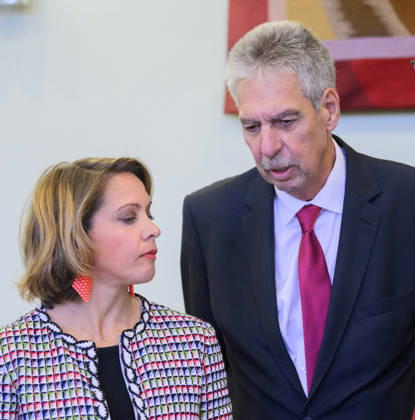 - Wien 20.10.2026 - Korruptionsprozess gegen Siegfried Wolf und Ex-Finanzminister Schelling. Die WKStA kreidet dem Industriellen Wolf eine korruptive Vereinbarung an, Ex-ÖVP-Minister Schelling ist wegen Amtsmissbrauchs mitangeklagt. PHOTO: Verteidigerin Caroline Kindl, Angeklagter Ex-ÖVP Finanzmister Hans Jörg Schelling Corruption trial against industrialist Siegfried Wolf and former Finance Minister Hans Jörg Schelling. The Economic and Corruption Prosecutor’s Office (WKStA) accuses Wolf of a corrupt agreement ; former ÖVP minister Schelling is co-accused of abuse of office. Korruption, Prozess, Landesgericht Wiener Neustadt, WKStA,, Korruption, Amtsmissbrauch, Bestechung, Steuerverfahren, Finanzministerium, ÖVP, Justiz, Gericht,