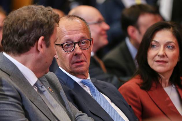 Berlin, Germany, October 20, 2026 ESMT Invest in Germany Summit Federal Minister of Finance Lars Klingbeil (SPD), Federal Chancellor Friedrich Merz (CDU), Federal Minister of Economy and Energy Katherina Reiche (CDU) Copyright: xdtsxNachrichtenagenturx dts_140048