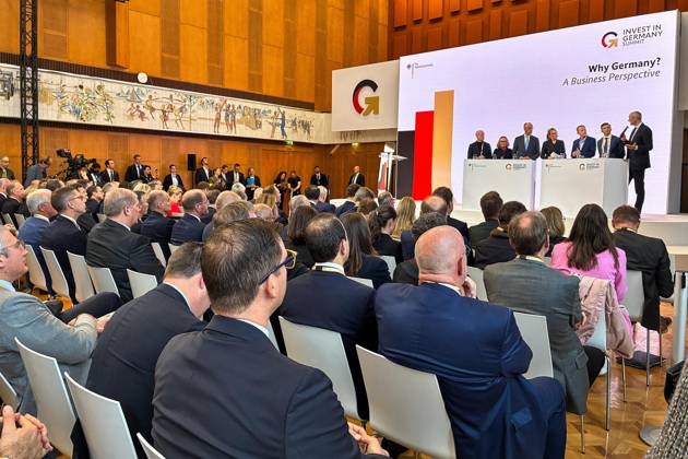 Berlin, Germany, October 20, 2026 ESMT Invest in Germany Summit Invest in Germany Summit, featuring, among others, Federal Chancellor Friedrich Merz (CDU) on stage Copyright: xdtsxNachrichtenagenturx dts_140051