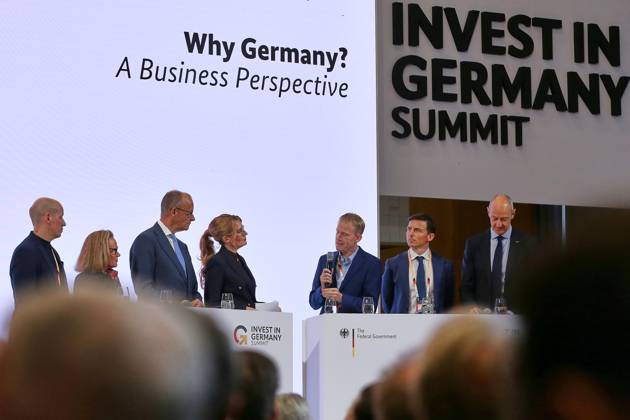 Berlin, Germany, October 20, 2026 ESMT Invest in Germany Summit Discussion featuring, among others, Gundbert Scherf (Helsing), Belén Garijo (Sanofi), Federal Chancellor Friedrich Merz (CDU), Will Marshall (Planet Labs), Francis Wedin (Vulcan Energy), and Roland Busch (Siemens) Copyright: xdtsxNachrichtenagenturx dts_140018