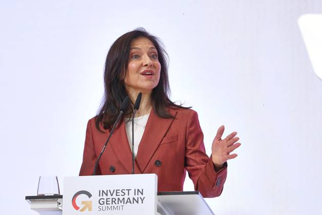 Berlin, Germany, October 20, 2026: ESMT Invest in Germany Summit—Federal Minister of Economic Affairs and Energy Katherina Reiche (CDU) delivers a speech Copyright: xdtsxNachrichtenagenturx dts_140023
