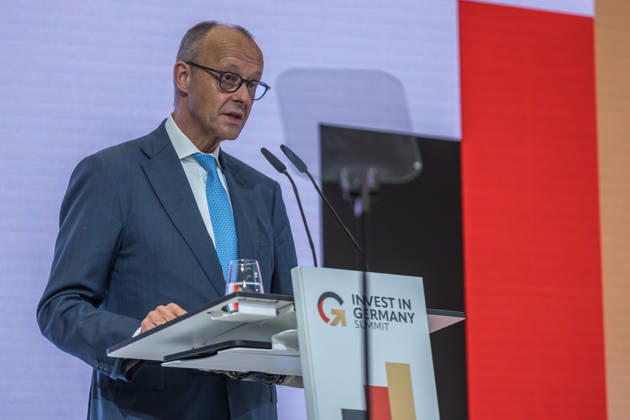 Invest in Germany Summit in Berlin: German Chancellor Friedrich Merz (CDU) speaks at the Invest in Germany Summit on October 20, 2026, in Berlin. Bundeskanzler Friedrich Merz (CDU) speaks at the Invest in Germany Summit on October 20, 2026, in Berlin. Berlin, Berlin, Germany. ESMT Berlin